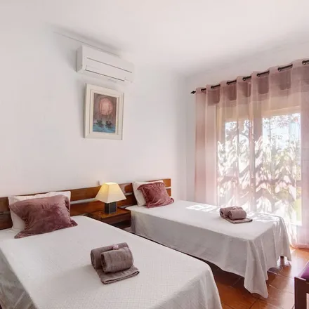 Rent this 3 bed house on Olhos de Água in Estrada de Albufeira, 8200-635 Albufeira