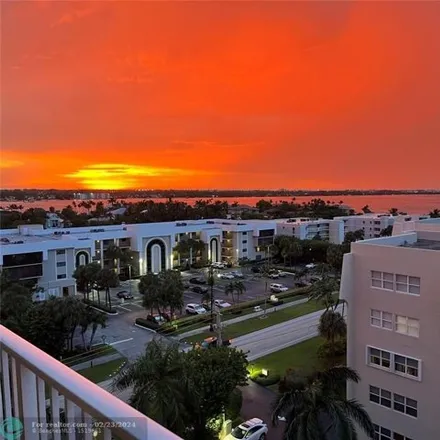 Image 4 - poco, South Ocean Boulevard, South Palm Beach, Palm Beach County, FL 33460, USA - Condo for sale