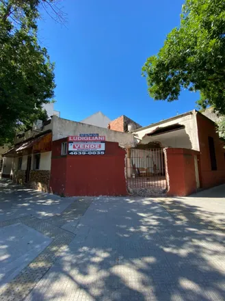 Buy this studio townhouse on Bermúdez 1802 in Monte Castro, C1407 GPB Buenos Aires