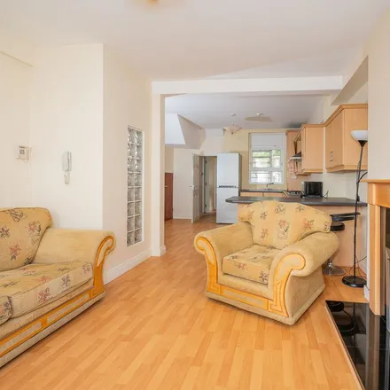 Rent this 1 bed apartment on Iho in 17 Stranmillis Road, Belfast