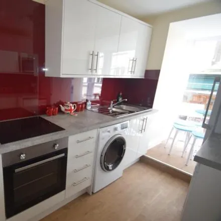 Rent this 4 bed apartment on Gyllyng Street in Falmouth, TR11 3EJ