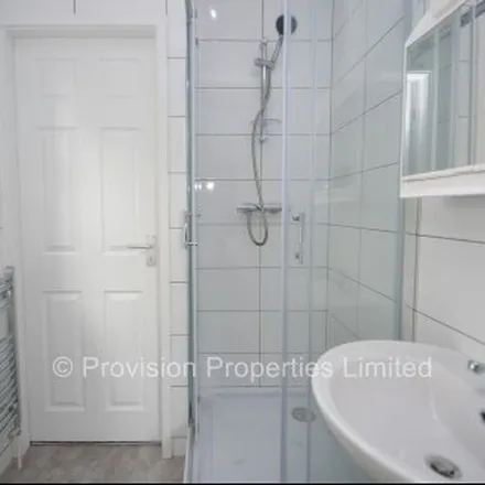 Image 5 - 1-31 Stanmore Street, Leeds, LS4 2RS, United Kingdom - Apartment for rent