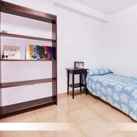 Image 3 - Calle Santo Ángel, 7, 41010 Seville, Spain - Room for rent