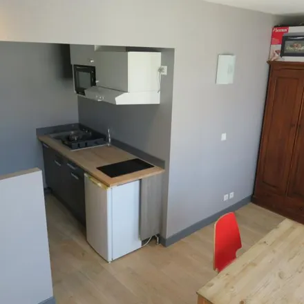Rent this 3 bed apartment on 126 Place du Village in 59279 Dunkirk, France