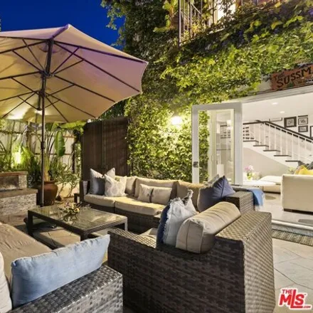 Image 5 - 5182 Don Pio Drive, Los Angeles, CA 91364, USA - House for rent