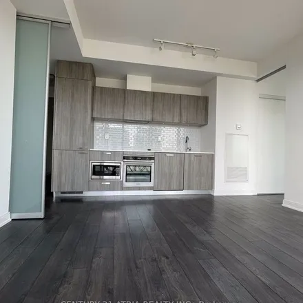 Image 4 - Casa III, 578 Charles Street East, Old Toronto, ON M4Y 0C3, Canada - Apartment for rent