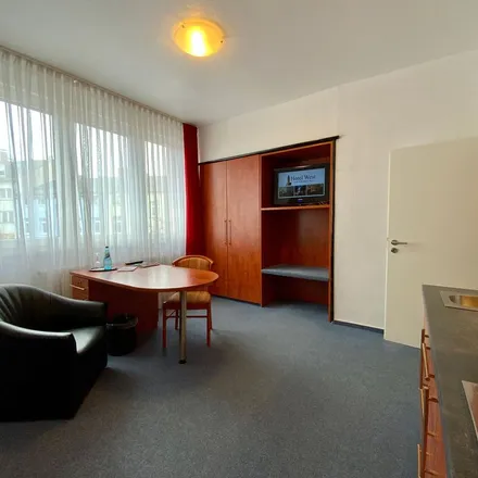 Image 6 - Gräfstraße 81, 60486 Frankfurt, Germany - Apartment for rent