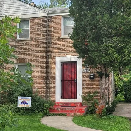 Image 4 - 9624 South Merrill Avenue, Chicago, IL 60617, USA - House for sale