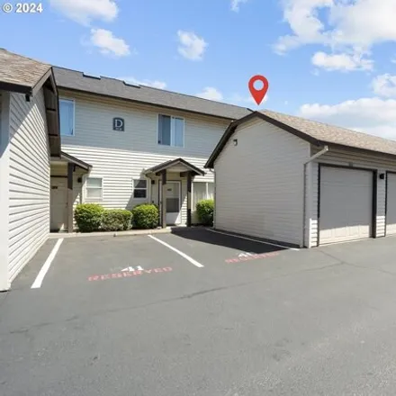 Buy this 2 bed condo on 5264 NE 121st Ave Apt D20 in Vancouver, Washington
