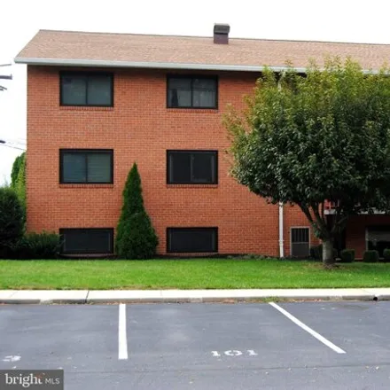 Rent this 2 bed apartment on Coumbia Bank - Hagerstown Trust in North Edgewood Drive, Edgewood Hill