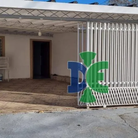 Buy this 2 bed house on Rua das Cidreiras in Jardim Souto, São José dos Campos - SP