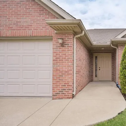 Image 2 - 4528 Mystic Creek Drive, Evansville, IN 47715, USA - Condo for sale