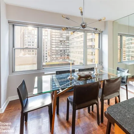Image 9 - 118 EAST 60TH STREET 27G in New York - Apartment for sale