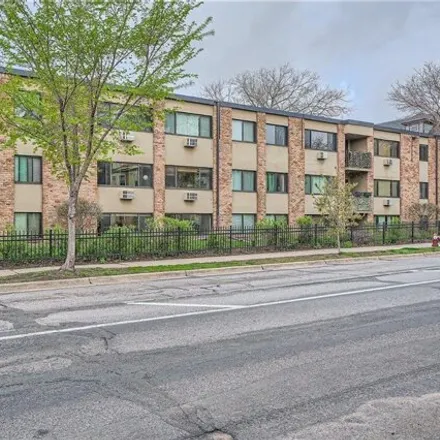 Buy this 1 bed condo on 2532 Whittier/Lyndale bikeway in Minneapolis, MN 55467