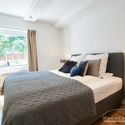 Rent this 2 bed apartment on hvv switch Punkt Thadenstraße in Thadenstraße, 22767 Hamburg