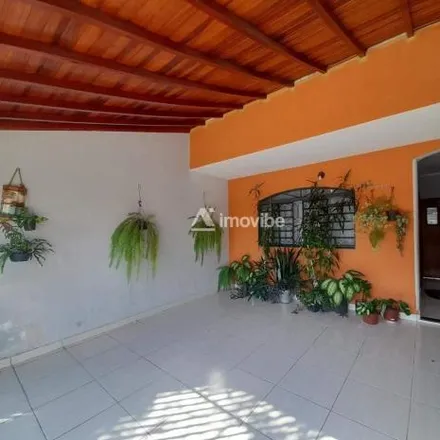 Buy this 3 bed house on Rua do Alumínio in Mollon, Santa Bárbara d'Oeste - SP