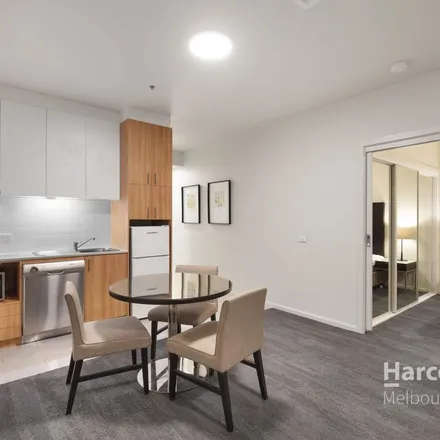 Image 1 - 250E Apartments, 222-260 Elizabeth Street, Melbourne VIC 3000, Australia - Apartment for rent