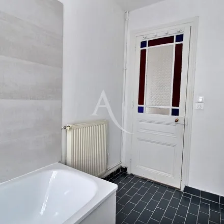 Rent this 2 bed apartment on 48 Route de Paris in 80000 Amiens, France