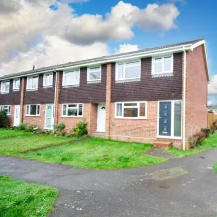 Rent this 3 bed house on Dolphin Close in Bishopstoke, SO50 8NG