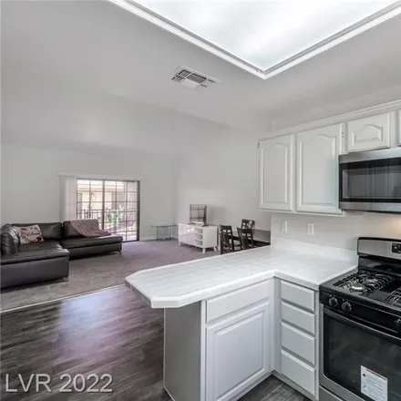 Image 6 - 2851 South Valley View Boulevard, Las Vegas, NV 89102, USA - Townhouse for sale