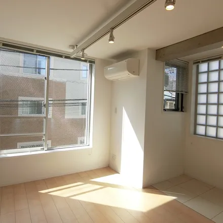 Image 3 - Times, 旧渋谷川遊歩道路（キャットストリート）, Jingumae 3, Shibuya, 150-0001, Japan - Apartment for rent