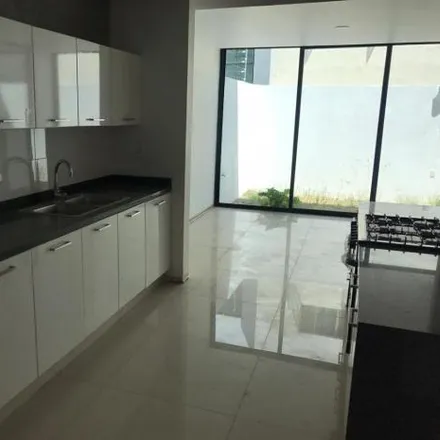 Buy this 3 bed house on Valle del Imperio Galo in 45203 Nuevo México, JAL