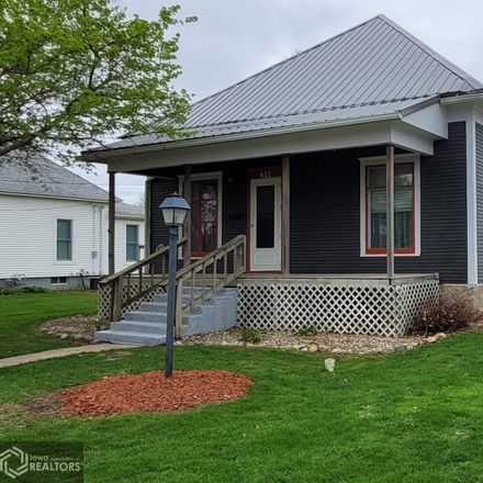 Rent this 2 bed house on 612 South Stone Street in Sigourney, IA 52591