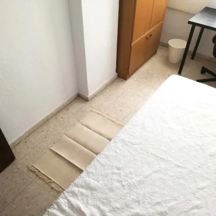 Rent this 1 bed apartment on Centro Municipal de Juventud Algirós in Carrer de Campoamor, 91