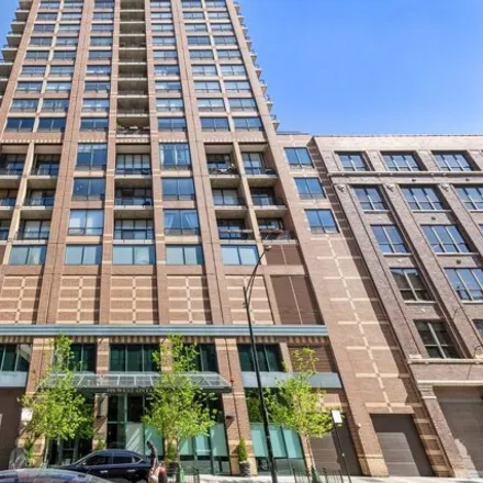 Image 2 - Erie Centre, 401-441 West Erie Street, Chicago, IL 60654, USA - Condo for rent