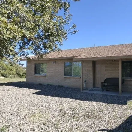 Buy this 3 bed house on 330 West Oak Hills Drive in Pinal County, AZ 82623