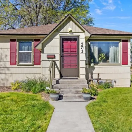 Buy this 3 bed house on 1274 East Sheridan Avenue in Nampa, ID 83686