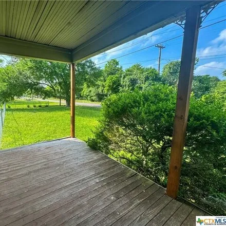 Image 3 - 789 East Court House Street, Cuero, TX 77954, USA - House for sale