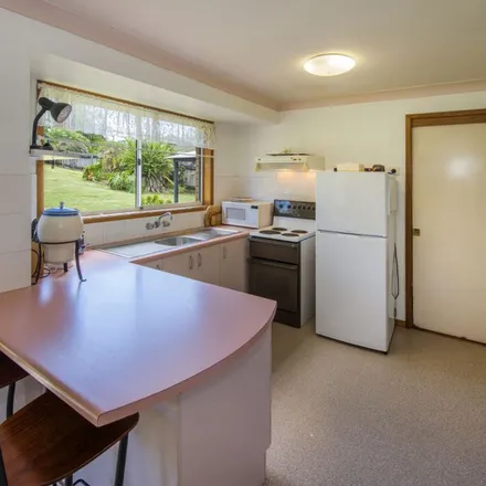 Image 5 - Nilpena Close, Bayldon NSW 2452, Australia - Apartment for rent