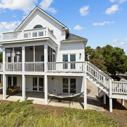 Image 1 - 213 Blue Crab Cove, Lands End, Emerald Isle, NC 28594, USA - House for sale