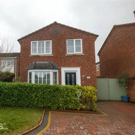Buy this 3 bed house on Azalea Drive in Hinckley, LE10 2QR