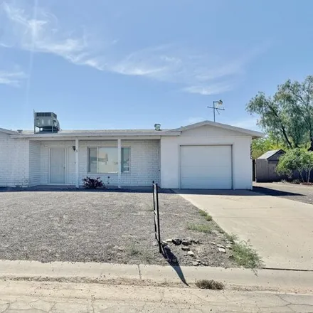 Buy this 2 bed house on 15593 South Quintin Road in Pinal County, AZ 85123