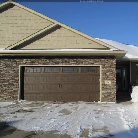 Buy this 3 bed townhouse on 5483 Overlook Lane in Sioux City, IA 51106