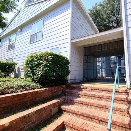 Rent this 1 bed condo on 1921 North Fitzhugh Avenue in Dallas, TX 75204