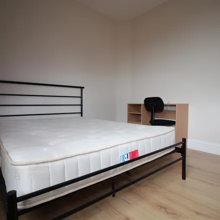 Rent this 3 bed apartment on Beaconsfield Road in Leicester, LE3 0FH