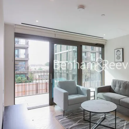 Rent this 2 bed room on Hampton House in 2 Michael Road, London