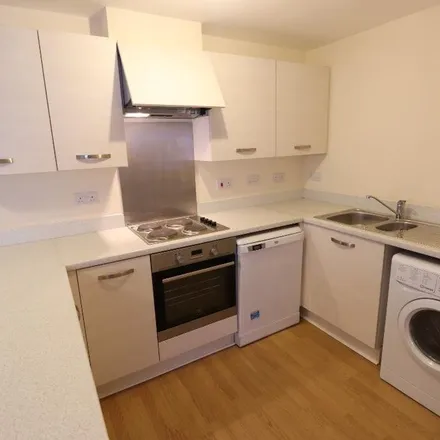 Image 4 - Hollins Court, Kenneth Close, Knowsley, L34 5NG, United Kingdom - Apartment for rent