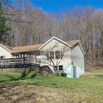 Buy this 3 bed house on 850 Benton Hollow Road in Fallsburg, Sullivan County