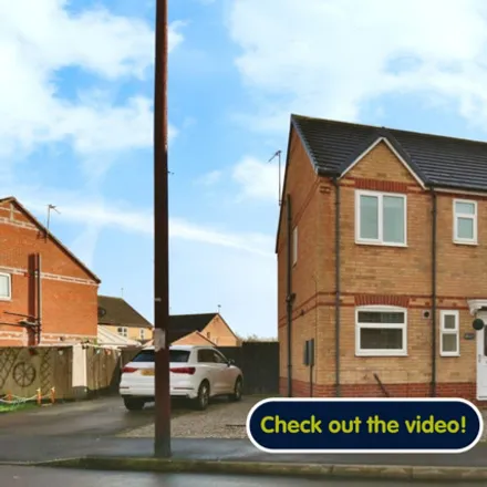 Buy this 3 bed duplex on Marbury Park in Hull, HU7 3DF