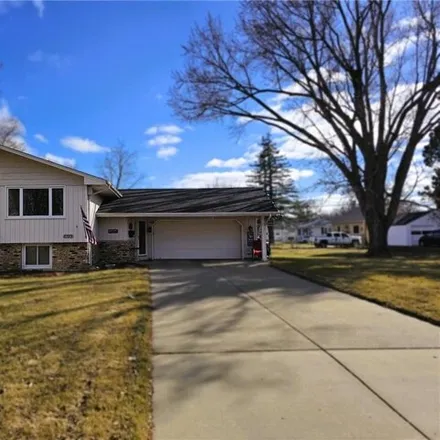 Buy this 4 bed house on 4398 Edgewood Avenue North in Crystal, MN 55428