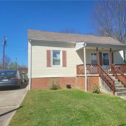 Buy this 3 bed house on 1361 Maple Street in Proximity, Greensboro