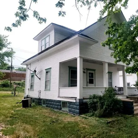 Buy this 4 bed house on 547 North Saunders Avenue in Sutton, NE 68979