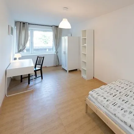 Rent this 5 bed room on Grünwalder Straße 117 in 81547 Munich, Germany