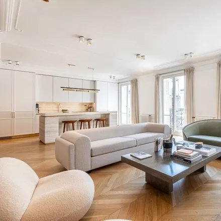 Rent this 3 bed apartment on Paris