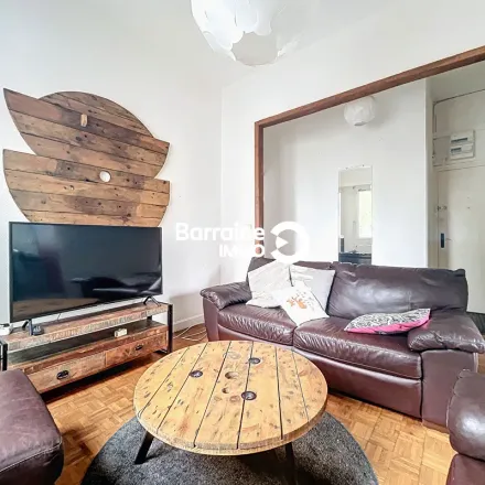 Rent this 2 bed apartment on 23 Rue Marie Dorval in 56100 Lorient, France