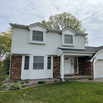 Image 1 - 38582 Sumpter Drive, Sterling Heights, MI 48310, USA - House for rent